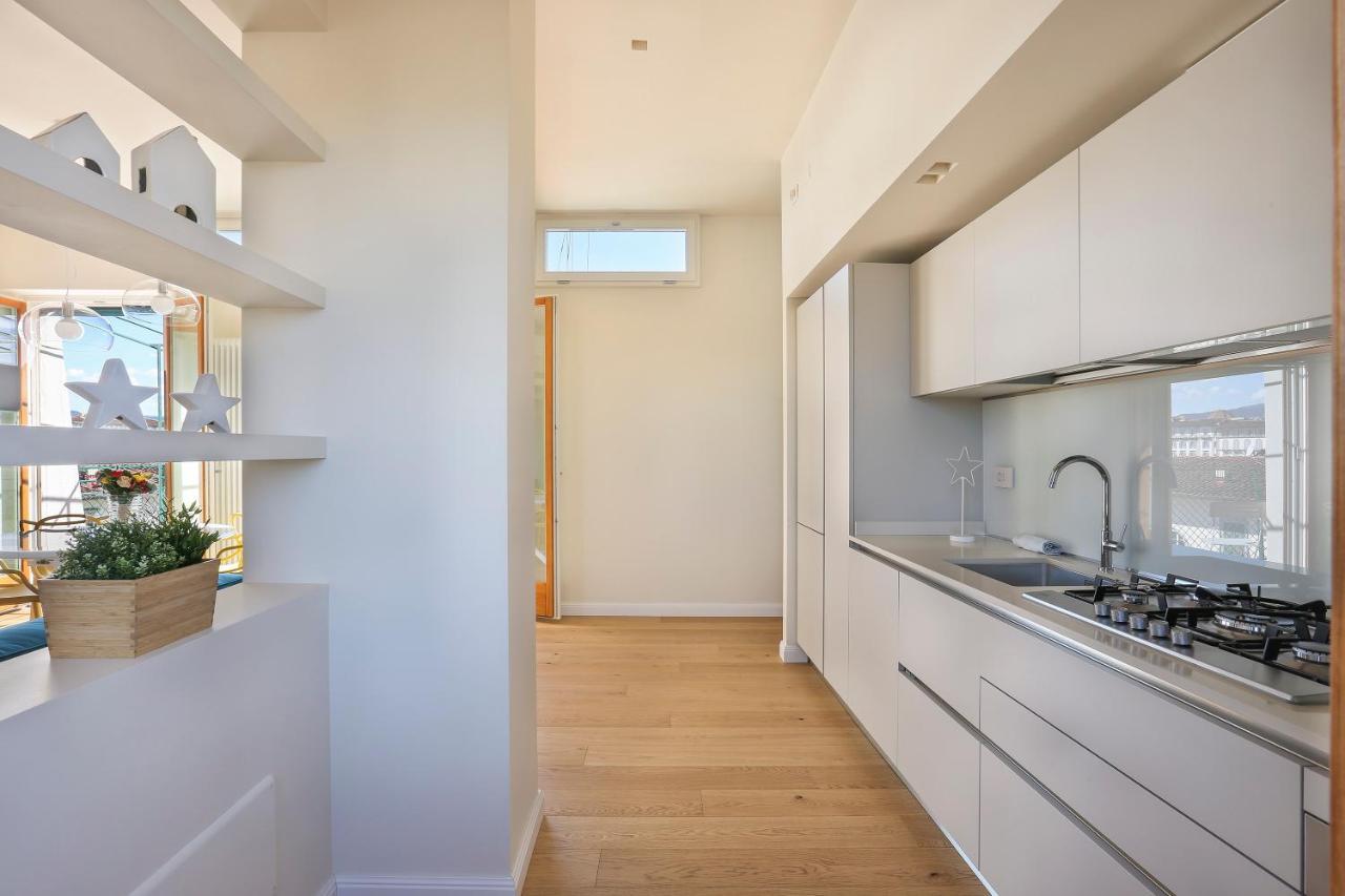 Апартаменты Penthouse With Big Terrace In Oltrarno Флоренция Экстерьер фото